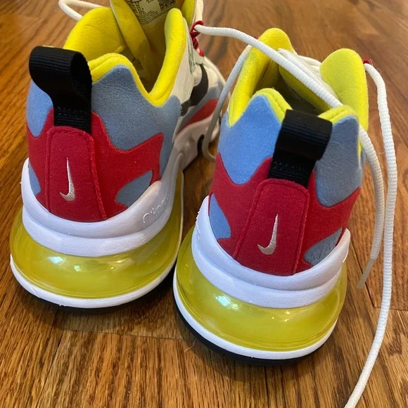 Nike AirMax 270 React - Picture 3 of 6